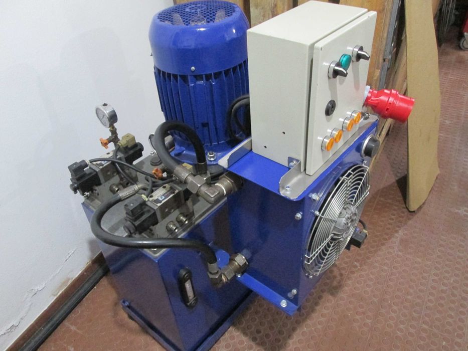 Centralina trifásica 5.5 KW dupla