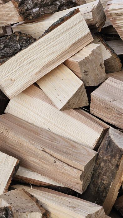 Дрова дуб, ясень, сосна - рубані
