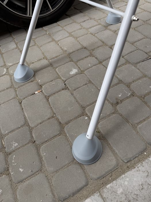 Дитяча ванночка на підставці Beaba