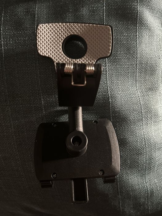 Suporte carro/automóvel para telemóvel modelo universal