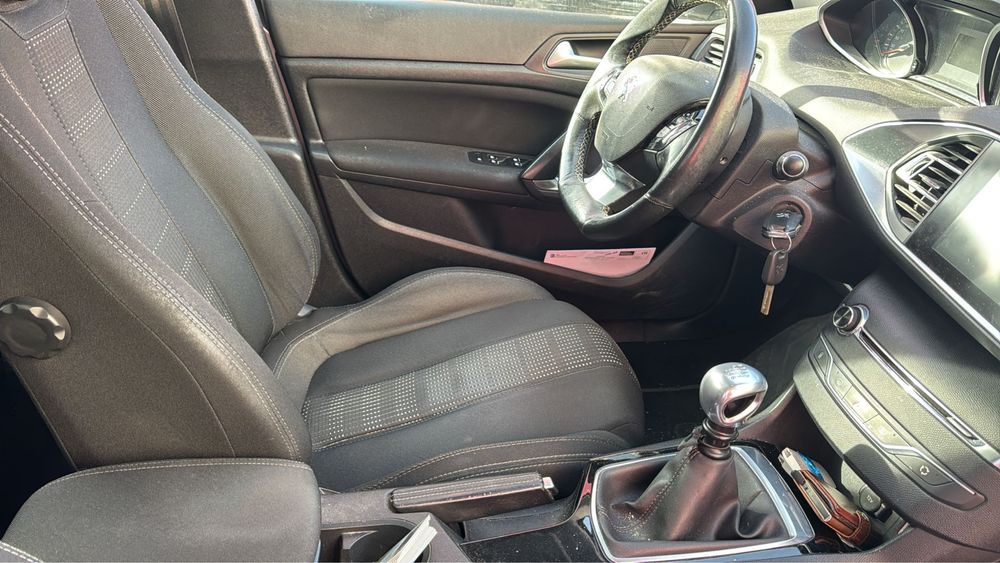 Peugeot 308 em excelente estado