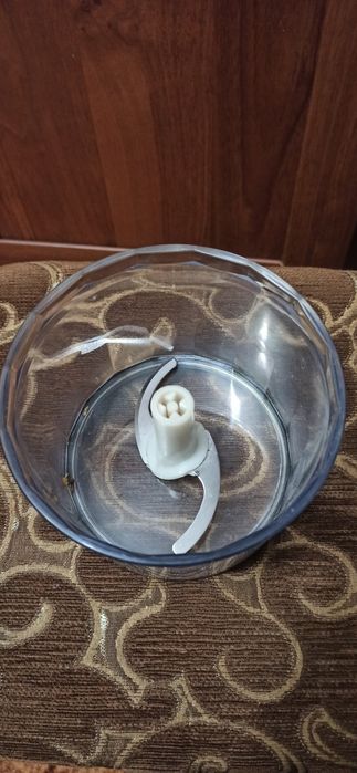 Блендер погружной Holmer HBSS-600SCB