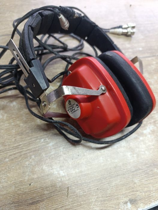 Телефони на запчастини