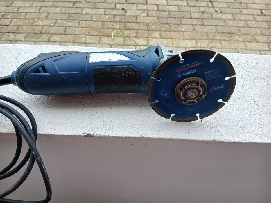 Rebarbadora Angular Eléctrica