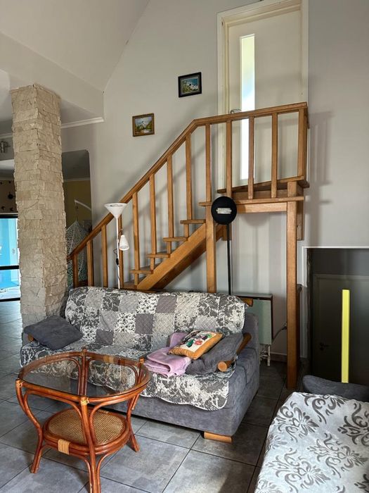 Продаж будинку  з басейном в місті Буча