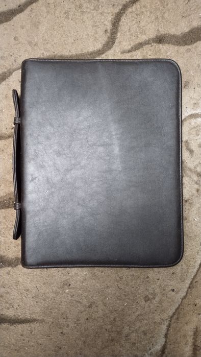 Сумка шкіряна для планшета або документів.