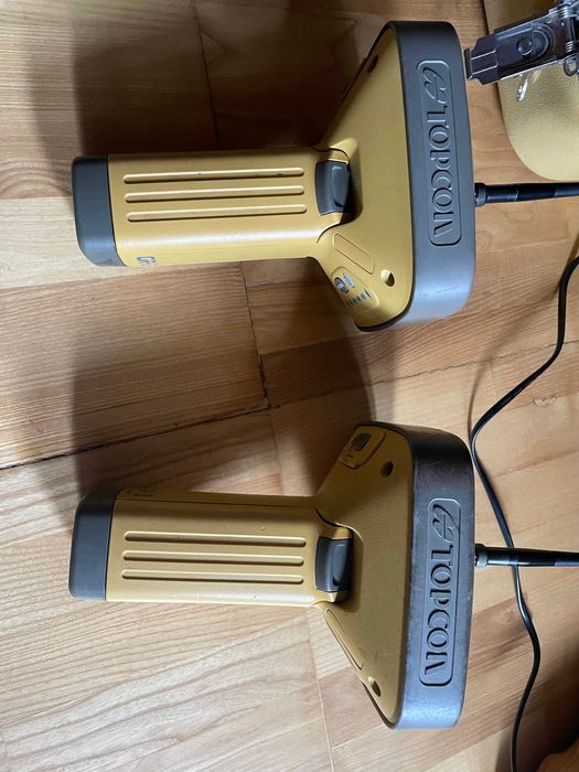 Topcon GR3 та штативи Nedo