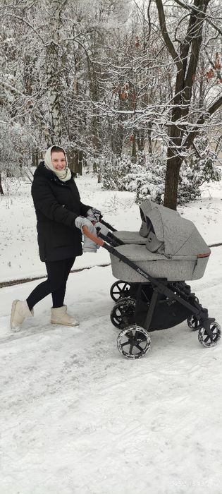 Продам коляски BAIR