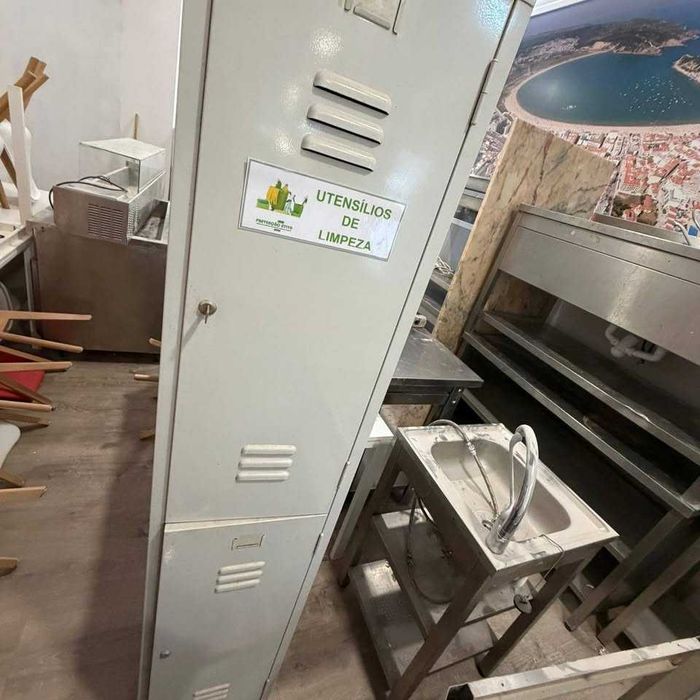 Casiers em aço – 2 portas