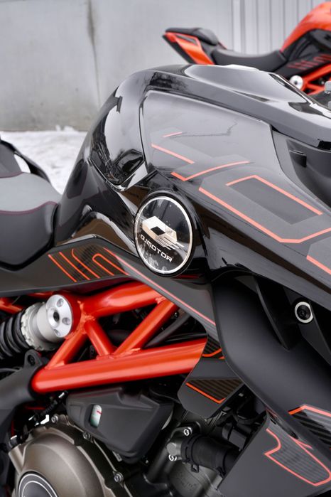 Мотоцикл QJMOTOR SRK 400