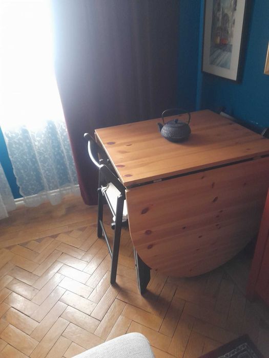 Mesa com cadeiras