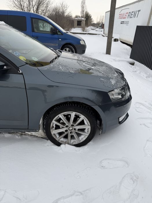 Комплектний перед Skoda a7 Шкода А7 Octavia  бампер LF7Y-F6F6