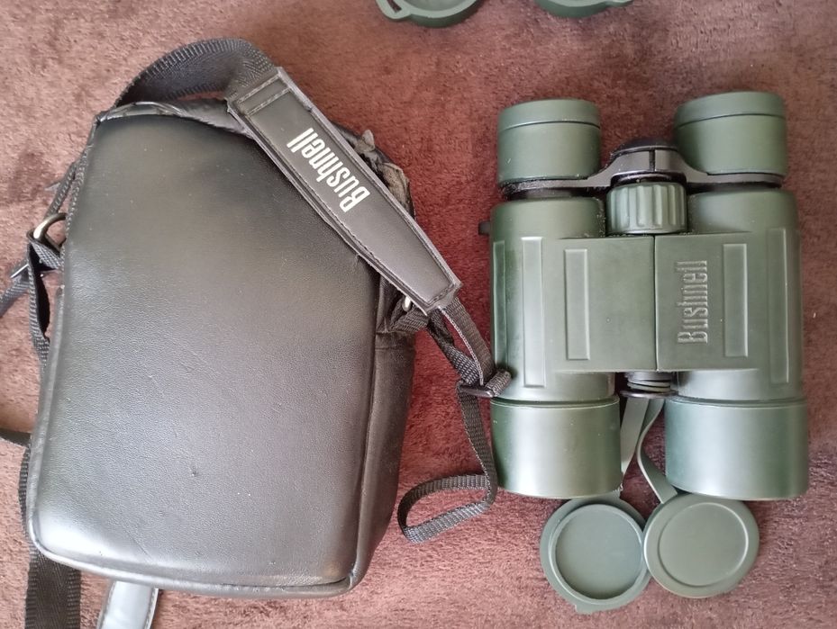 Продам бинокль 8*42 Bushnell 380FT FOV