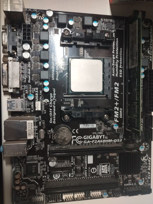 Комплект:  материнська плата + процесор + ОЗП