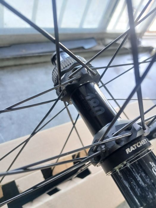 Rodas de carbono DT SWISS XRC 1200
