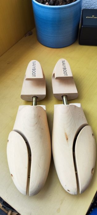 Дерев'яні розпорки  колодки формотримачі для взуття Navyboot