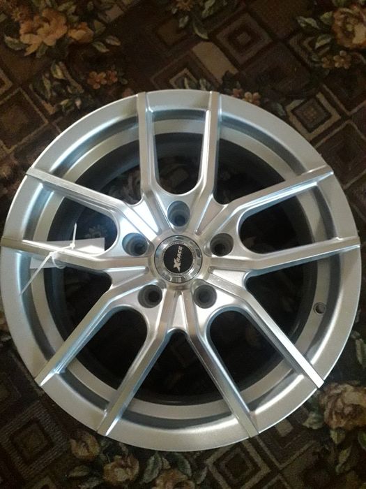 Продам легкосплавные диски !