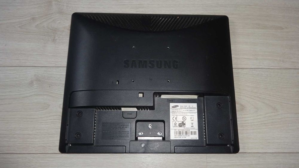 Задняя крышка монитора SAMSUNG 731BF фото ТОРГ! ДОСТАВКА!