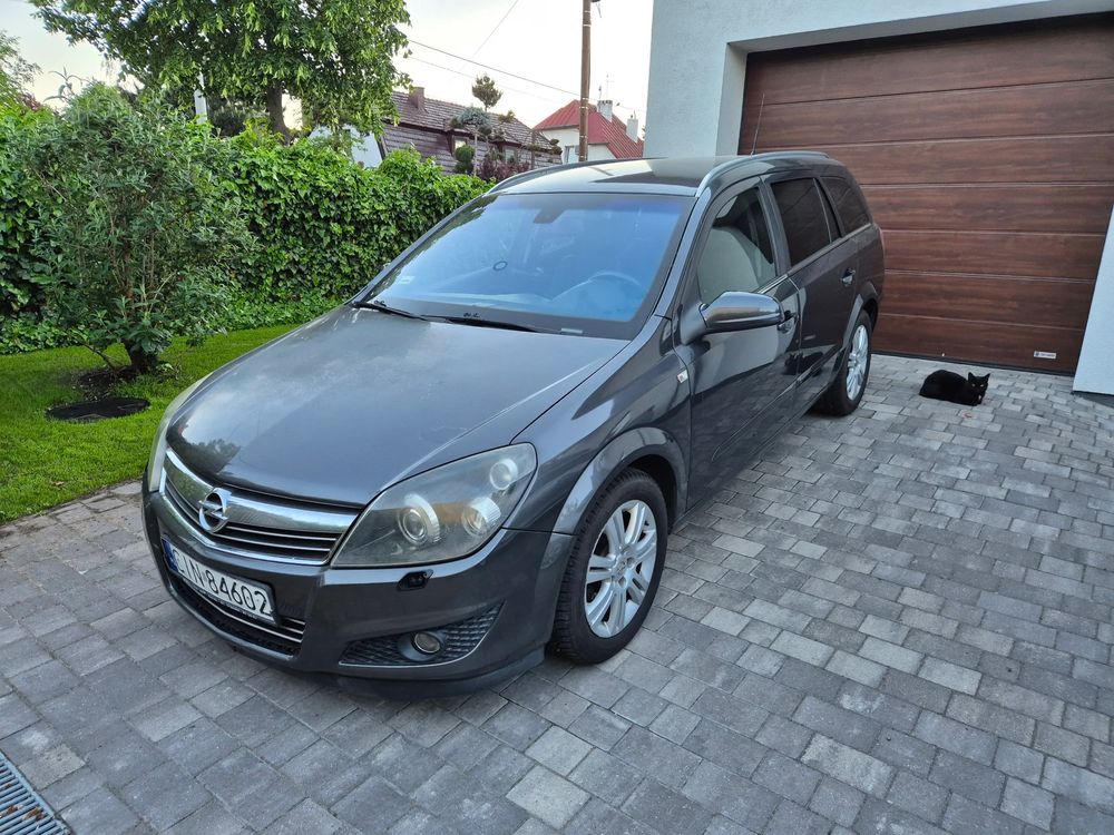 Opel Astra 1.9 CDTI DPF Cosmo
