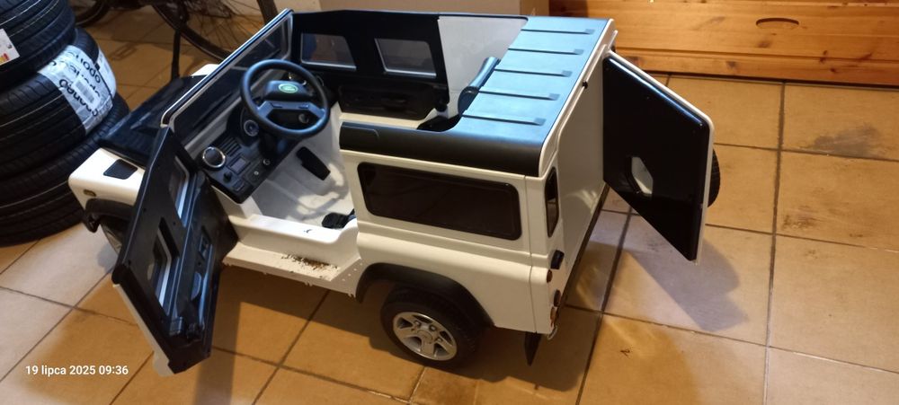 Auto elektryczne dla dzieci. Land Rover