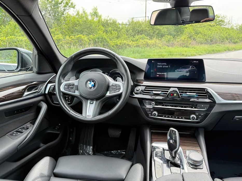 BMW 530e xDrive      2020