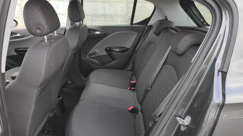 Opel Corsa 2017 95cv Innovation ; jantes 17" ; Semi-Pele ; Android Auto / Apple Carplay ; AC Automático ; Xenon & LED