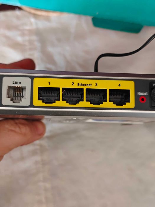 Router Wireless Linksys WAG200G64298012483971123