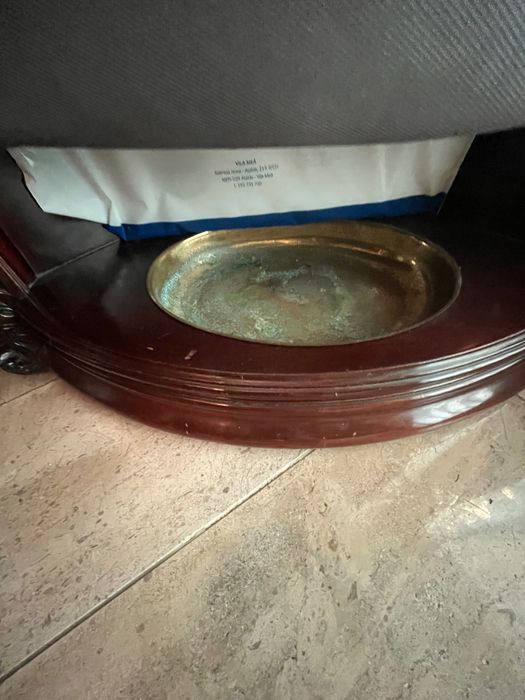 Bengaleiro com espelho