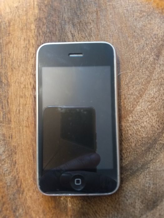 Продам Apple iPhone 4,5,6.