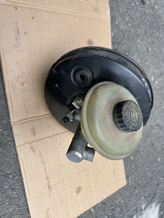 Вакумный усилитель тормозов Ауди 100 С4 А6 С4