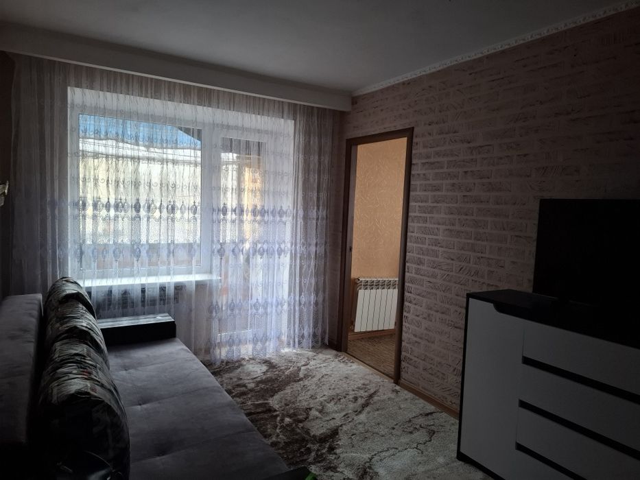 Здаи 2 ком.квар.в рай.44 квар.по час.по сут.