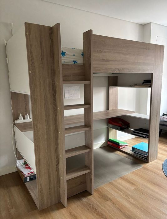 Cama Alta com Secretária e Arrumação – 90x200 cm