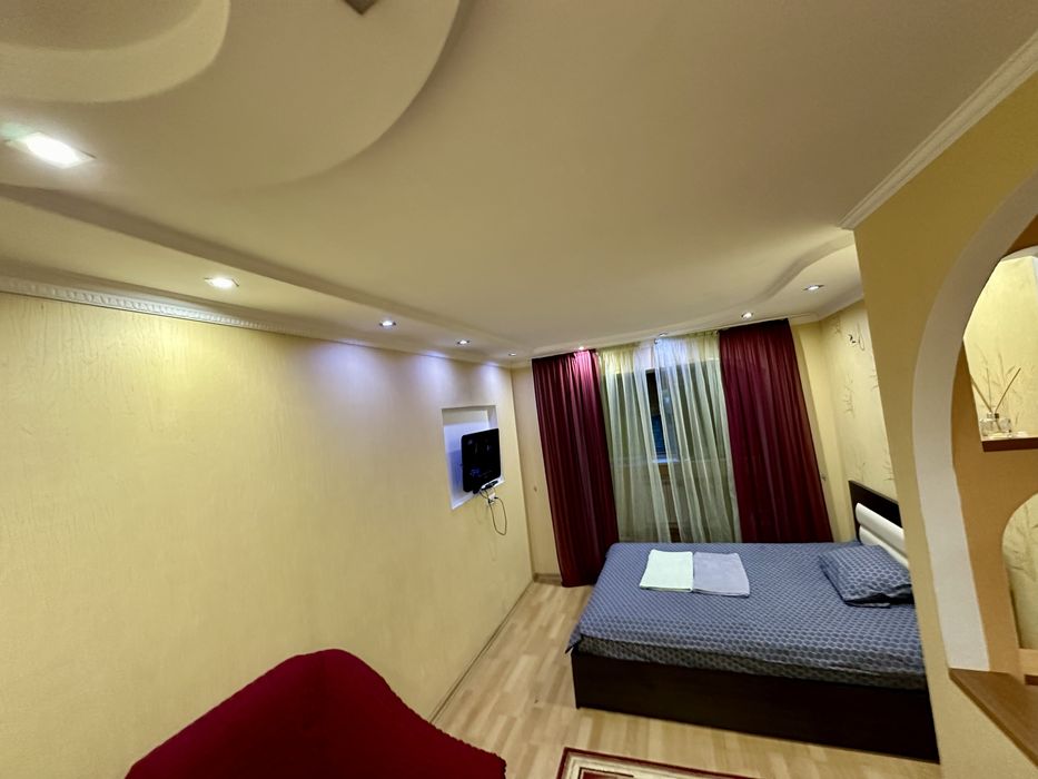 -квартира посуточно метро Бориспольская/мак/тц /от 10 дней +1подарок