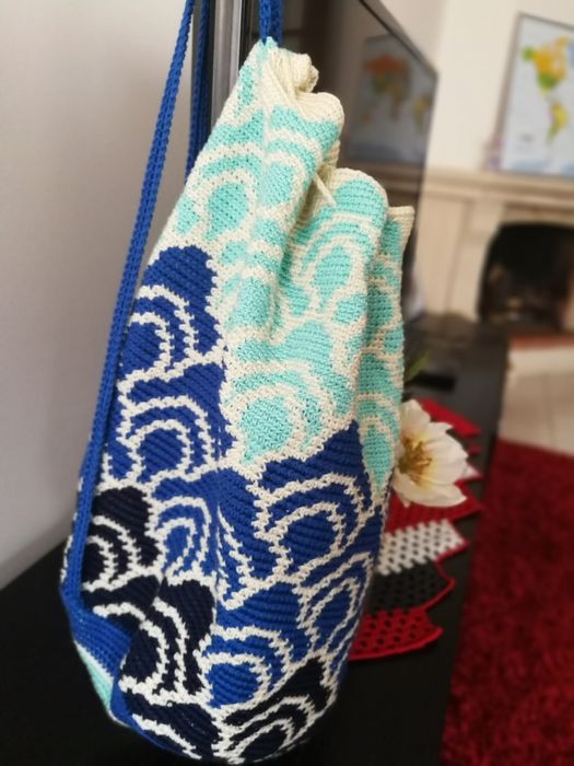 Mochila nova feita à mão em croché