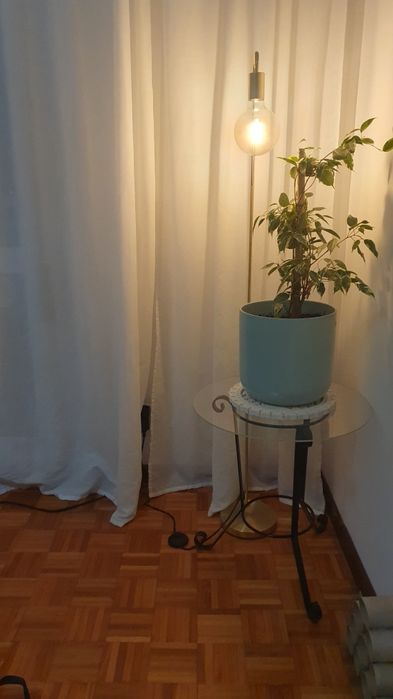 Mesa metal e vidro