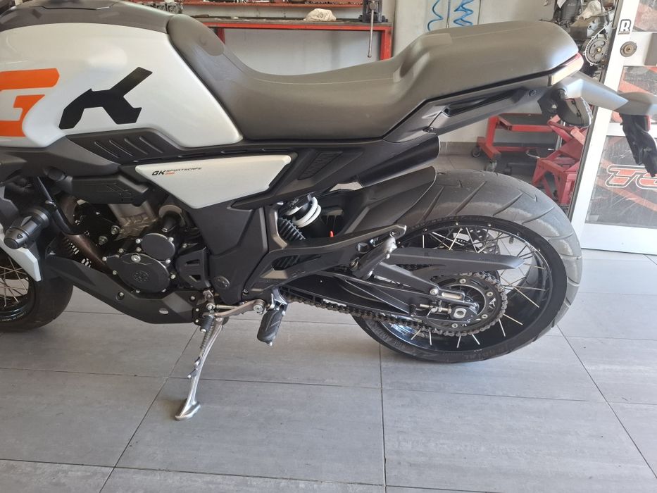 ZONTES GK 350 de 2023 com 8460kms