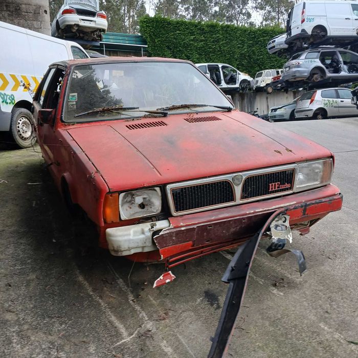 Lancia Delta 1.6 HF Turbo G de 1987 - Peças Usadas