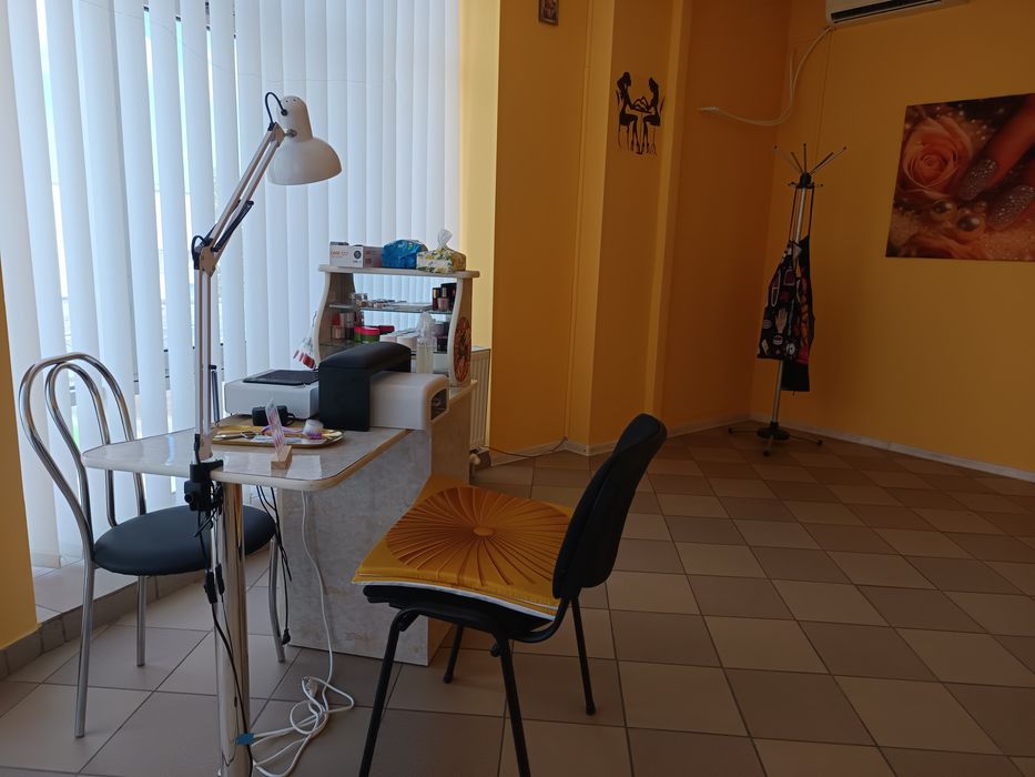 Здається в оренду робоче місце для майстра манікюру