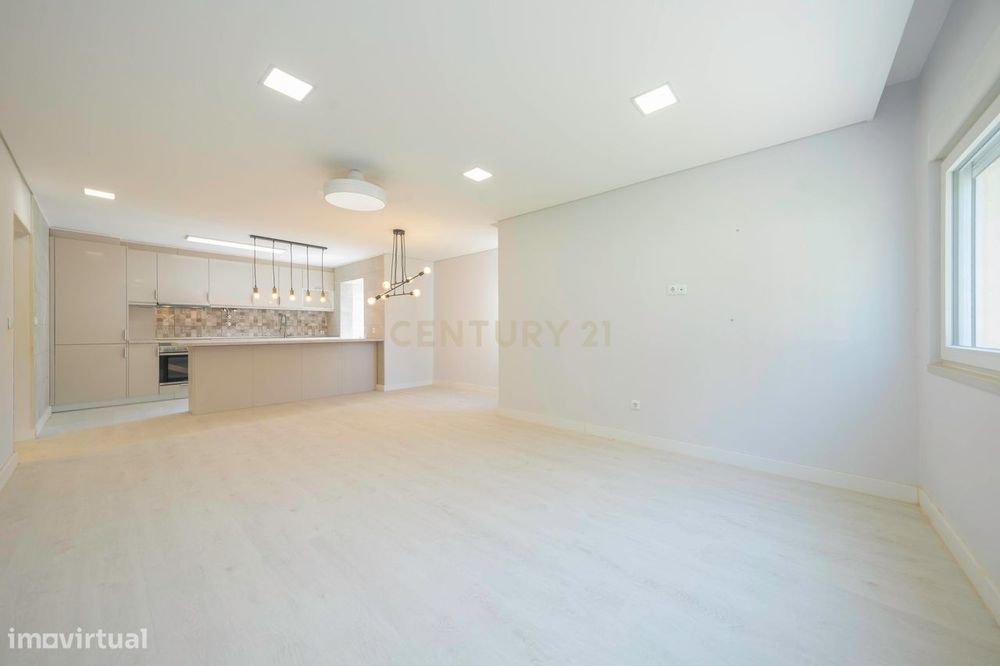 Apartamento T2 Remodelado em São Sebastião, Setúbal – Conforto, Qualid