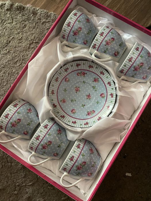 Набір посуду для чаю