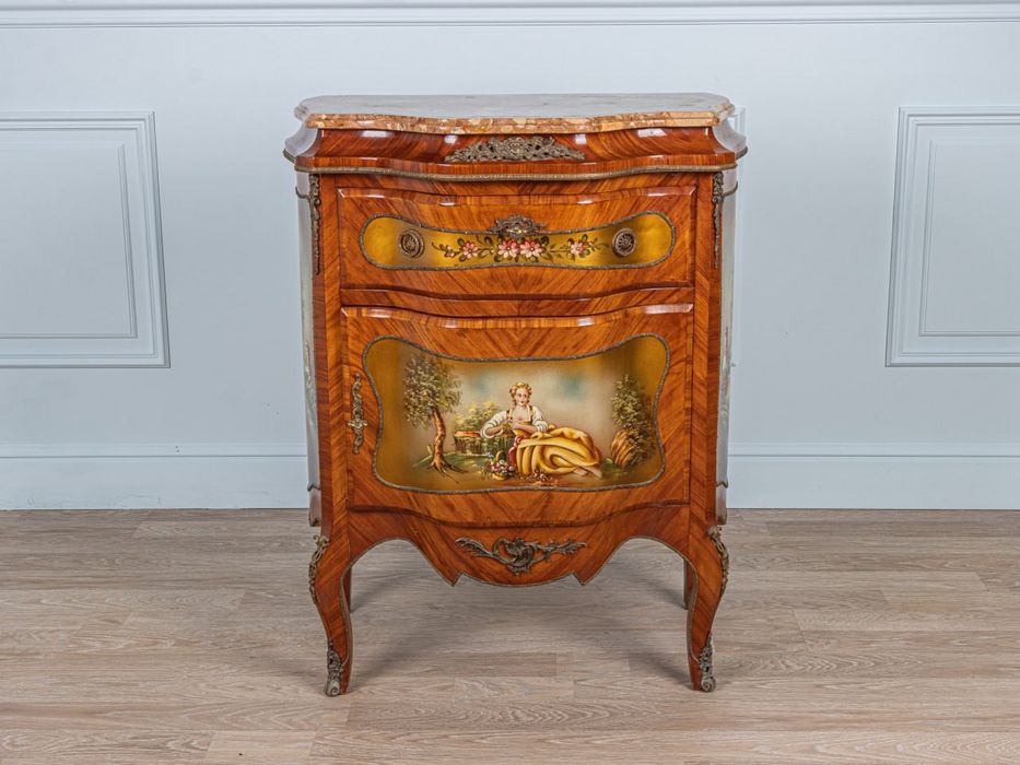 Вінтажний італійський комод