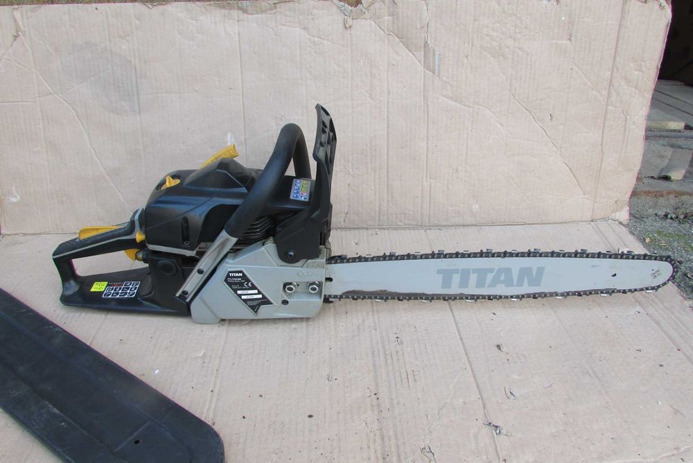 Бензопила, пила бензинова, цепная пила Titan TTL760CHN 50см. (з Англії