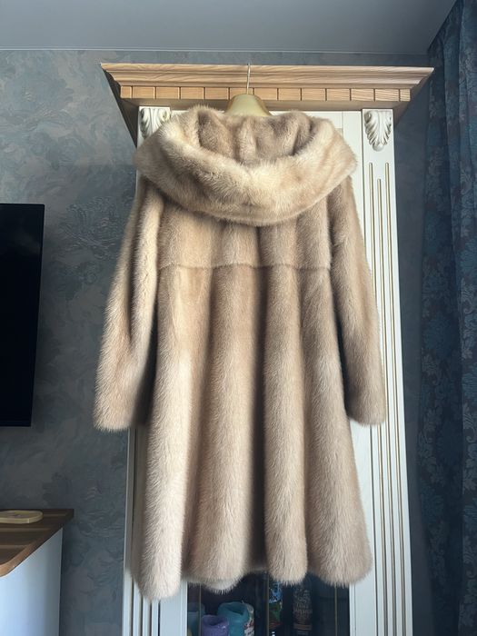 Шикарная, теплая норковая шуба с капюшоном! Карамель