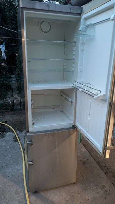 Холодильник Liebherr