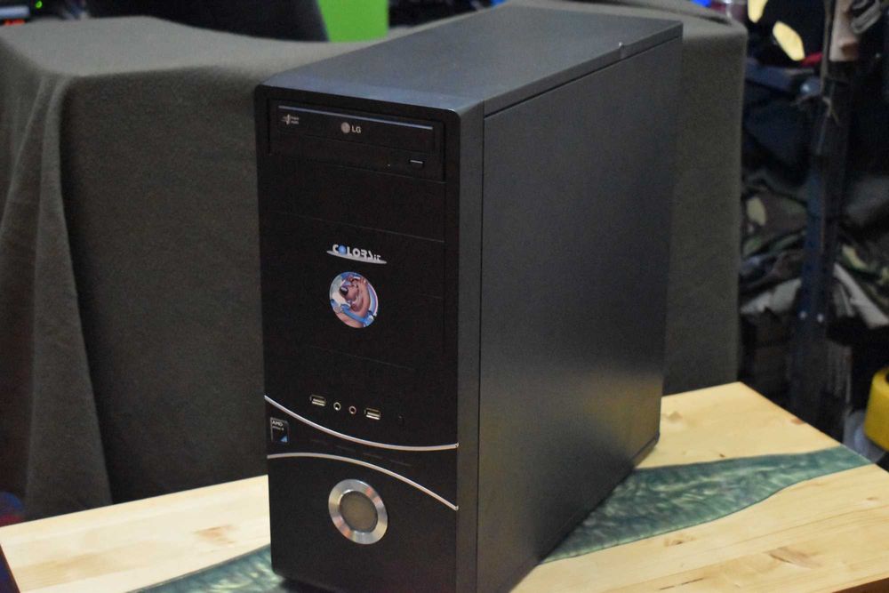Komputer stacjonarny