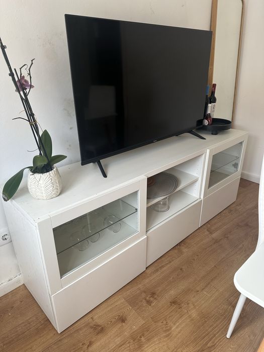 Mesa jantar branca 4 cadeiras + movel