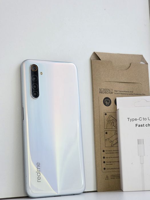 Realme 6 nfc в дуже хорошому стані