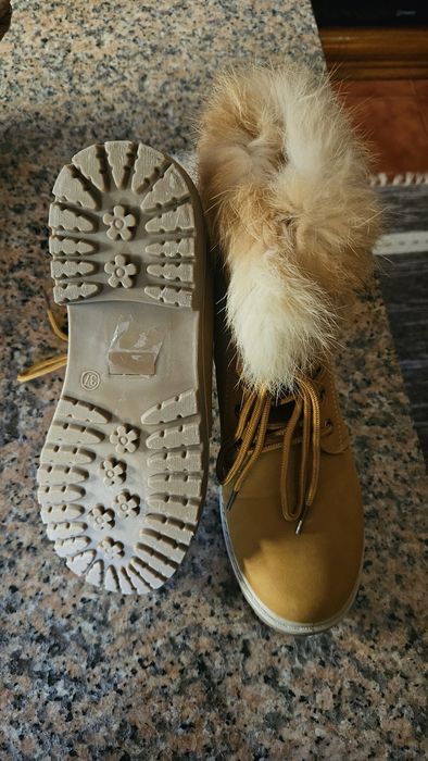 Botas com pêlo natural da serra da estrela