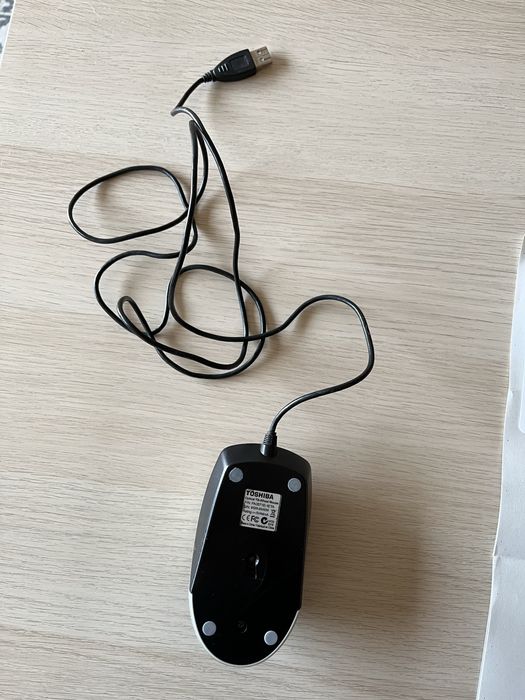 Rato óptico Toshiba