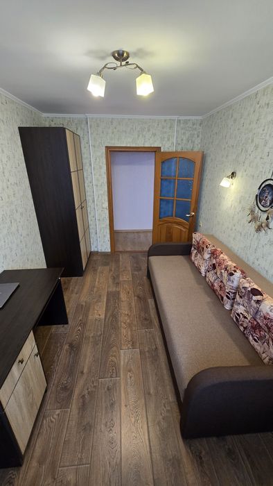 Продаж 3 кімнатна квартира  з ремонтом,  Центральний район, сертифікат